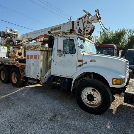1998 INTERNATIONAL DIGGER COMMANDER 4000