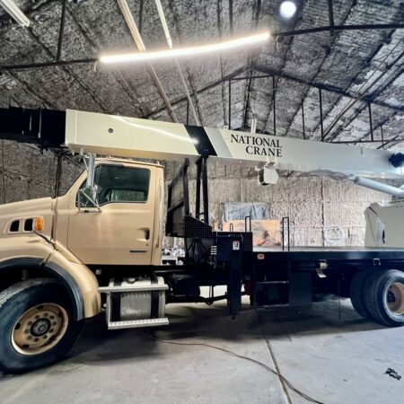 2008 STERLING LT8500 BOOM TRUCK CRANE  NATIONAL 900A 26 TON,  STRAIGHT BOOM MOUNTED ON A 2008 STERLING LT8500 LENGTH :103 FT MAIN BOOM