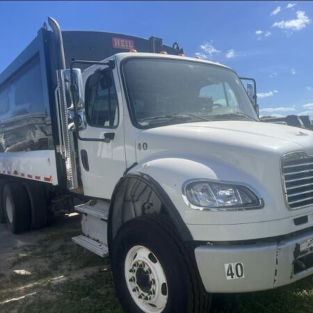 2016 FREIGHTLINER GARBAGE TRUCK 20 YARDS MCNEILUS BOX