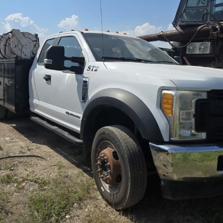 2017 FORD 550 4X4 XL 6.7L POWER STROKE DIESEL EXTENDED CAB  UTILITY TRUCK