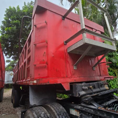 HOLM 24FT STEEL DUMP TRAILER THE BODY HAS BEEN FABRICATED 3 YEAR AGO  SINGLE POINT SUSPENSION