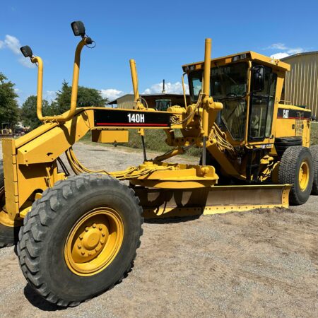 2007 CATERPILLAR 140H MOTORGRADER  ENCLOSED CAB & BLADE