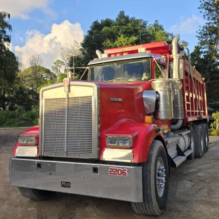 2010 KENWORTH W900 DUMP TRUCK TRI-AXLE