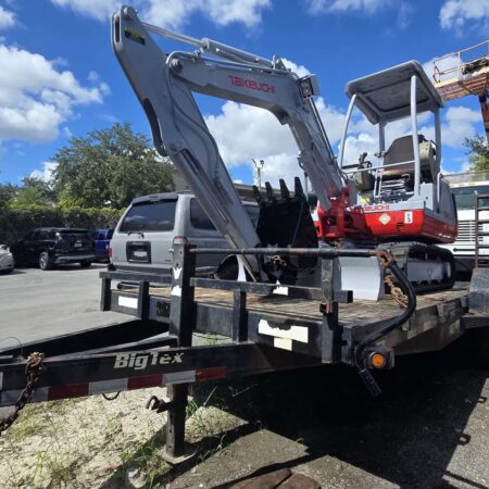2015 TAKEUCHI TB125 MINI EXCAVATOR WITH OR WITHOUT 2006 UTILITY TANDEM TRAILER