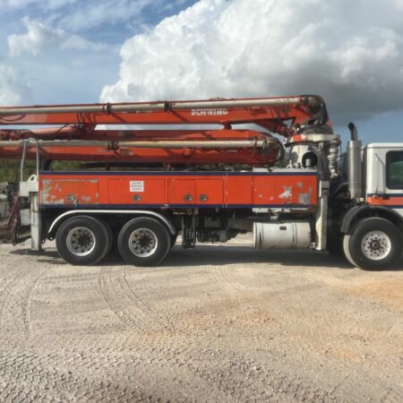 2007 CONCRETE PUMP SCHWING 32M