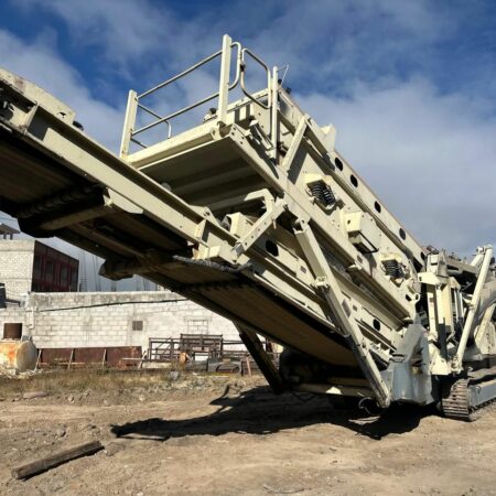 2005 METSO NORDBERG ST 352 TRACKED MOBILE SCREENING PLANT TRACKED W/BRAND NEW BELTS & DOUBLE DECK