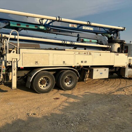 2015 SCHWING 36 METERS CONCRETE PUMP  MOUNTED ON 2015 A MACK MODEL GU813
