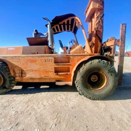 1994  TOWMOTOR CATERPILLAR AH40 HEAVY DUTY DIESEL FORKLIFT 46.000 LB LIFT CAPACITY