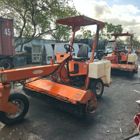 2005 LAY-MOR 8HC SWEEPER BROOM, KUBOTA DIESEL, ROPS, CANOPY