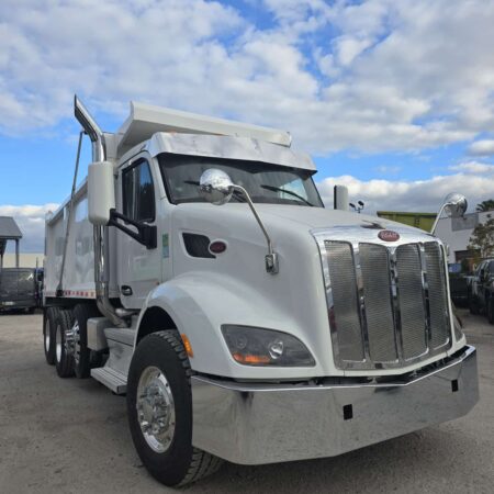 2018 PETERBILT 579 DUMP TRUCK TRI AXLE FINANCIAL SERVICES