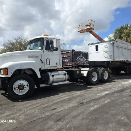 1993 MACK CH  DAY  CAB TANDEM W/ ALUMINUM DUMP TRAILER 24FT BOX 30FT LONG  CHASSIS
