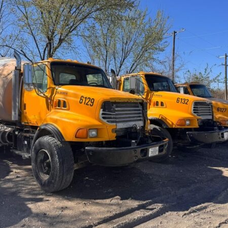 2002 STERLING CONCRETE MIXER TRUCKS 11 YARD