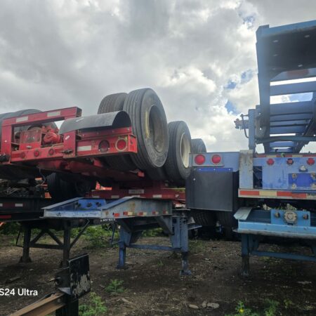 2005 AND 2006 40FT TRI-AXLE CONTAINER CHASSIS FOR SALE