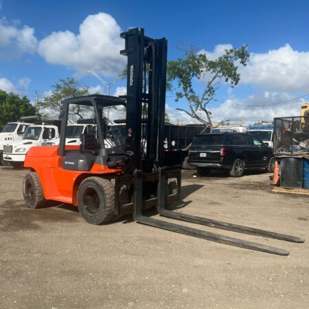 2007 TOYOTA FORKLIFT 7FDU70 DIESEL 15500 LBS 7000 KG & 8FT FORKS  TRIPLE STAGE MAST & SIDESHIFT