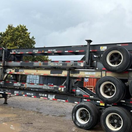 CHASSIS CONTAINER 40FT WITH 11R22.5 & SPOKE WHEELS  STACKED OF 5 OR BY SINGLES