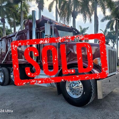 2005 PETERBILT 357 TRI AXLE DUMP TRUCK W/ STEERABLE THIRD AXLE  FACTORY DOUBLE POWER STEERING