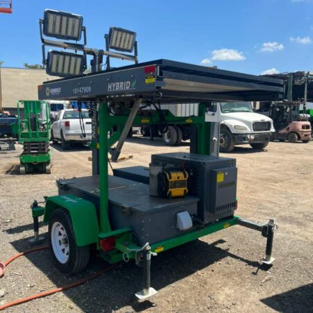 2016 NATIONAL SIGNAL HYBRID SOLAR LIGHT TOWER HYBRID POWER SYSTEM SOLAR PANEL  TOWABLE TRAILER