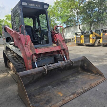 2019 TAKEUCHI TL10 COMPACT TRACK LOADER ENCLOSED CAB