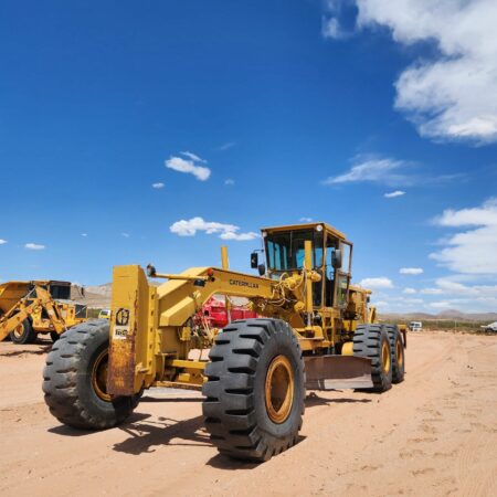 1979 CATERPILLAR 16G MOTOR GRADER ENCLOSED CAB
