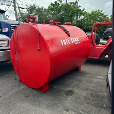 STATIONARY STEEL  FUEL TANK  1.000 GALLONS  WITH PUMP INCLUDED