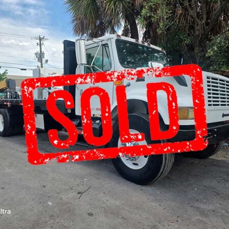 1998 INTERNATIONAL DT466 FLATBED 22FT TANDEM WITH PIGGYBACK FORKLIFT MOUNT