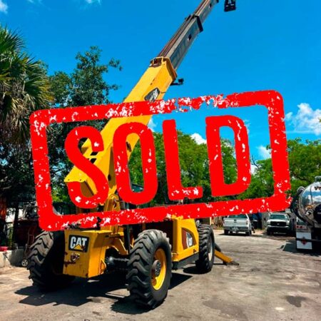 2013 CATERPILLAR TL1055C TELEHANDLER 10,000 LB LIFT  55 FT REACH ENCLOSED CAB 4X4 QUICK CONNECT COUPLER