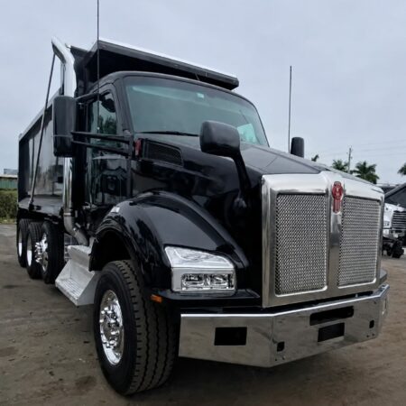 2015 KENWORTH T880 TRI-AXLE DUMP TRUCK WITH 1.000 LBS  REAR WINCHES
