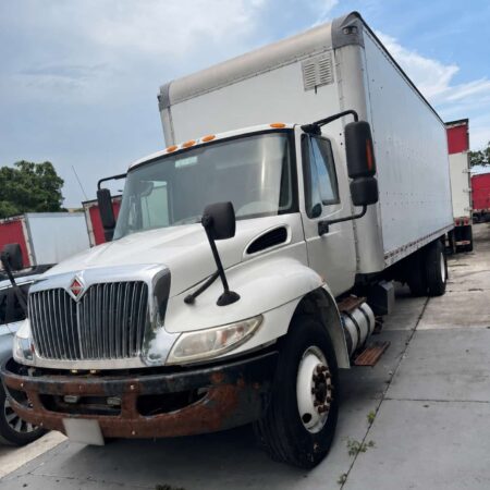 2018 INTERNATIONAL 26 FT BOX TRUCK EXTENDED CAB / SLEEPER