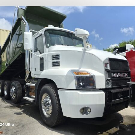 2020 MACK ANTHEM  DUMP TRUCK  LB STEERABLE LIFT TRI-AXLE & 100.00LBS REAR HITCH