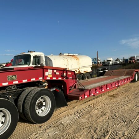 2017 CHALLENGER RGN LOWBOY TRAILER 50 TONS TRI-AXLE REMOVABLE GOOSENECK