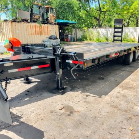 2000 MCVE 25 TON EQUIPMENT TRAILER WITH HYDRAULIC RAMPS 25 TON CAPACITY 30 FT LENGTH