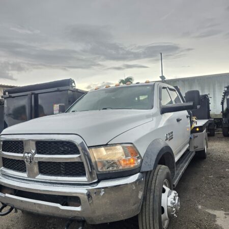 2016 DODGE RAM 4500 4X4  TRUCK CREW CAB DIESEL FLATBED  W/ FIFTH WHEEL