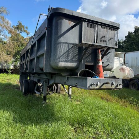 1989 DORSEY DEMONSTRATION STEEL TRAILER 26X28