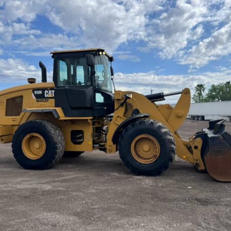 2013 CATERPILLAR 938K WHEEL LOADER  CAB, FORKS & BUCKET