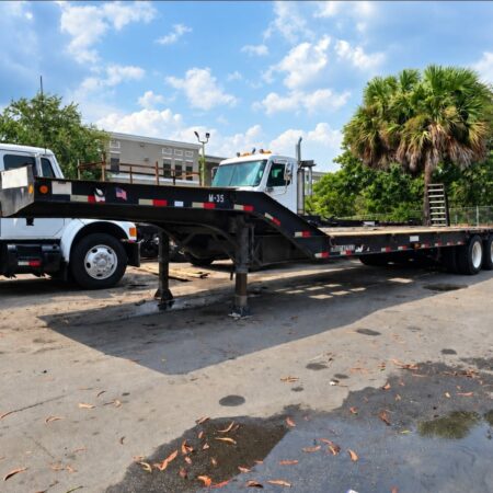 2014 PITTS LB52-38CS TRI-AXLE LOWBOY TRAILER 52 TONS / 104,000 LBS W/ REAR LOADING RAMPS