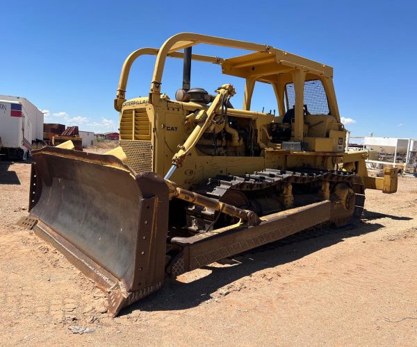 1977 CATERPILLAR D8K DOZER OPEN CAB W CANOPY 001