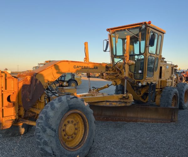 1979 CATERPILLAR 12G MOTOR GRADER ENCLOSED CAB 010