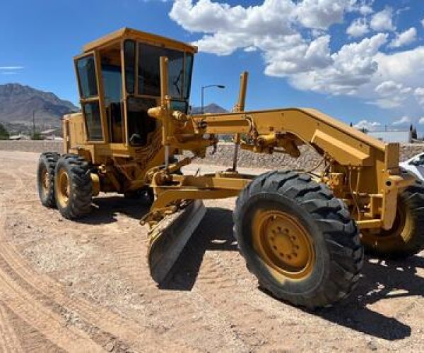 1980-CATERPILLAR-140G-MOTORGRADER-ENCLOSED-CAB-003