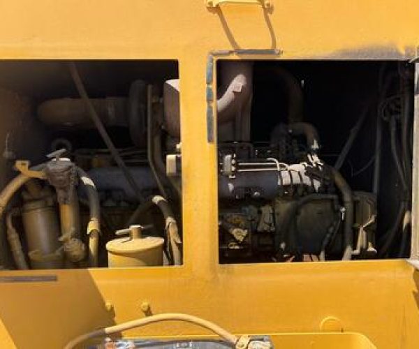 1980-CATERPILLAR-140G-MOTORGRADER-ENCLOSED-CAB-010