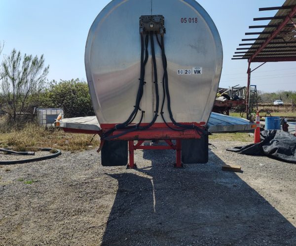 1985 BAR-BEL 4,500 GALLON FOOD-GRADE STAINLESS STEEL 003