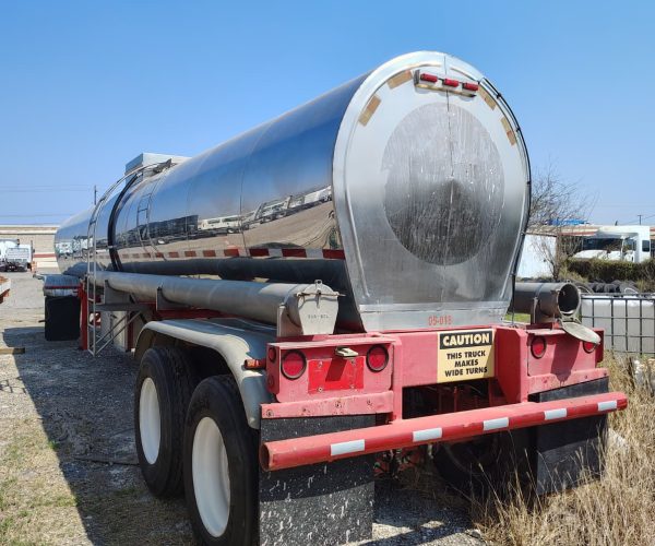 1985 BAR-BEL 4,500 GALLON FOOD-GRADE STAINLESS STEEL 005