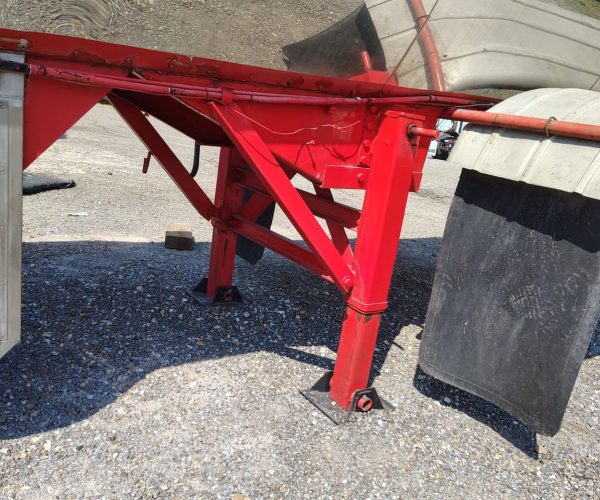 1985 BAR-BEL 4,500 GALLON FOOD-GRADE STAINLESS STEEL 011