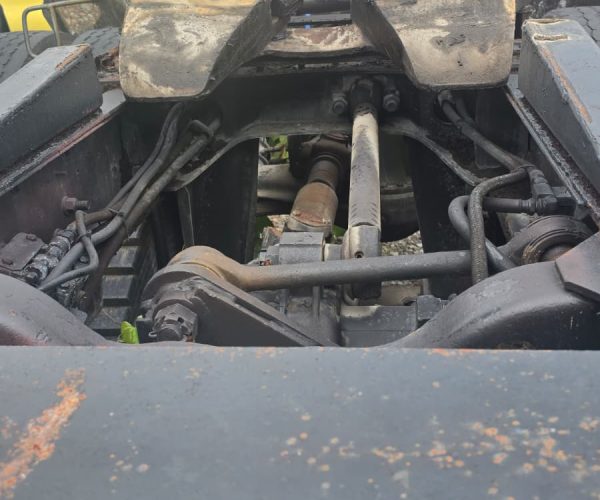 1985 MACK R6885T TANDEM AXLE TRUCK WITH WET LINE KIT DOUBLE FRAME 007