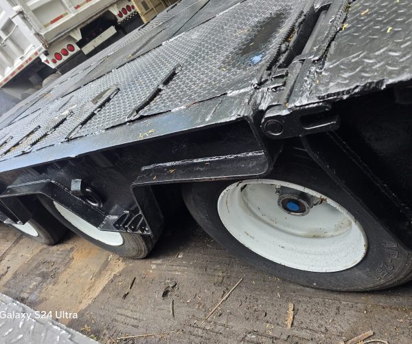 1985 TRAIL KING LANDOLL TRI-AXLE TRAILER W WINCH 002
