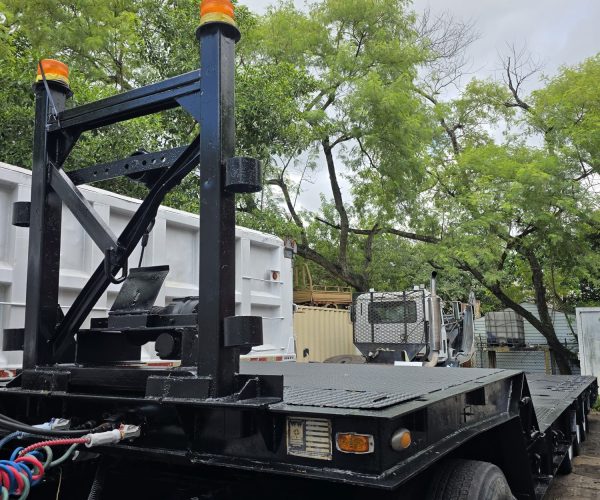 1985 TRAIL KING LANDOLL TRI-AXLE TRAILER W WINCH 005
