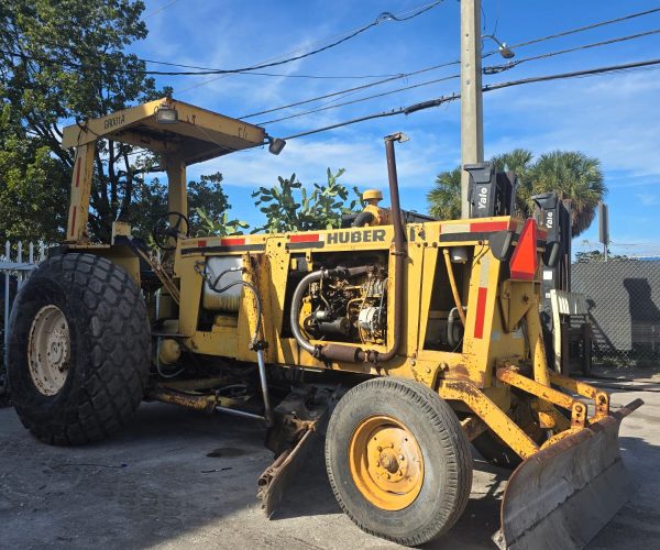 1988 HUBER 850M MOTOR GRADER OPEN CAB 001
