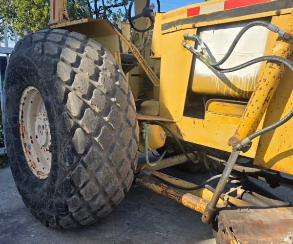 1988 HUBER 850M MOTOR GRADER OPEN CAB 005
