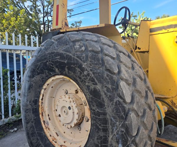 1988 HUBER 850M MOTOR GRADER OPEN CAB 007