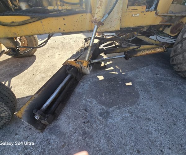 1988 HUBER 850M MOTOR GRADER OPEN CAB 009