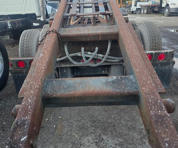 1990 INTERNATIONAL DT466 ROLL OFF 24FT W TARP 005